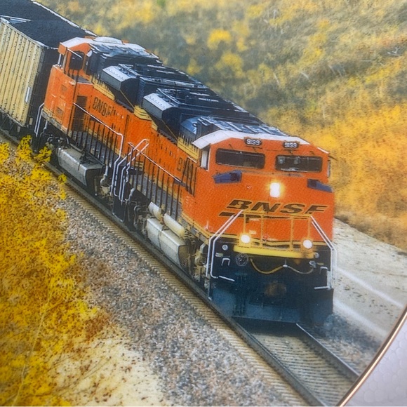 BNSF Railway “FIRTH CUT” Collector Plate 2012 Train Locomotive 1/13,000 Limited - Picture 2 of 6